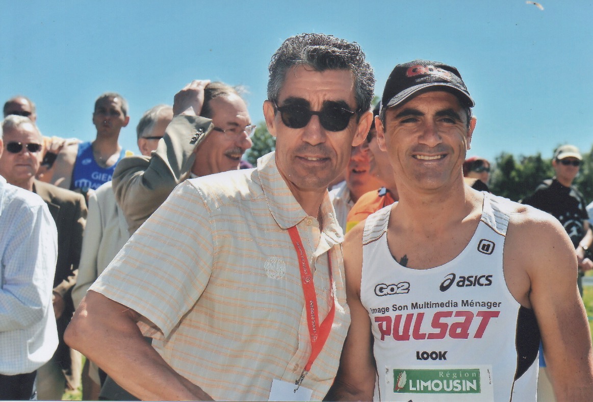 Jean-Luc MONGES avec Laurent JALABERT 30ème sur le 32Km en 2009