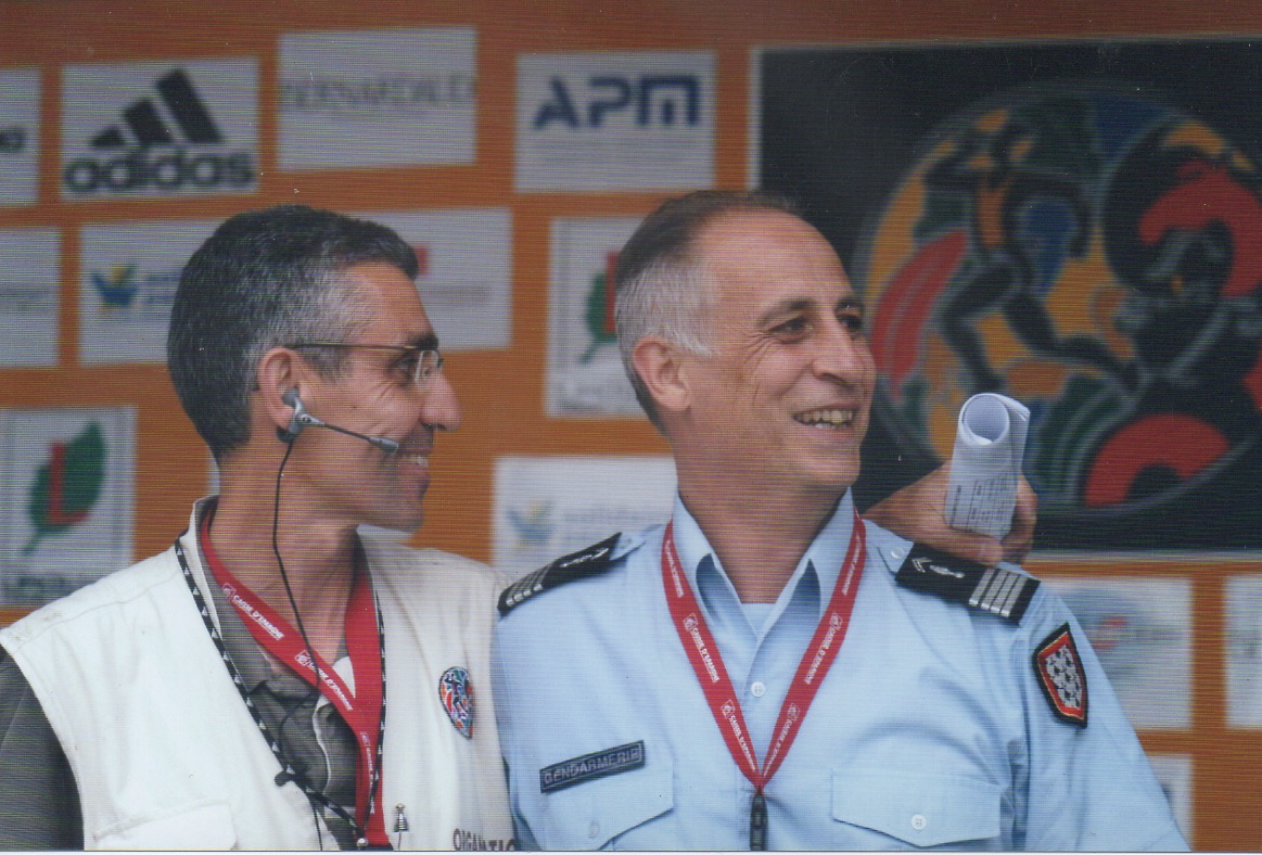 Avec le chef d'escadron Philippe DURAND, responsable de l'organisation (2003-2006)