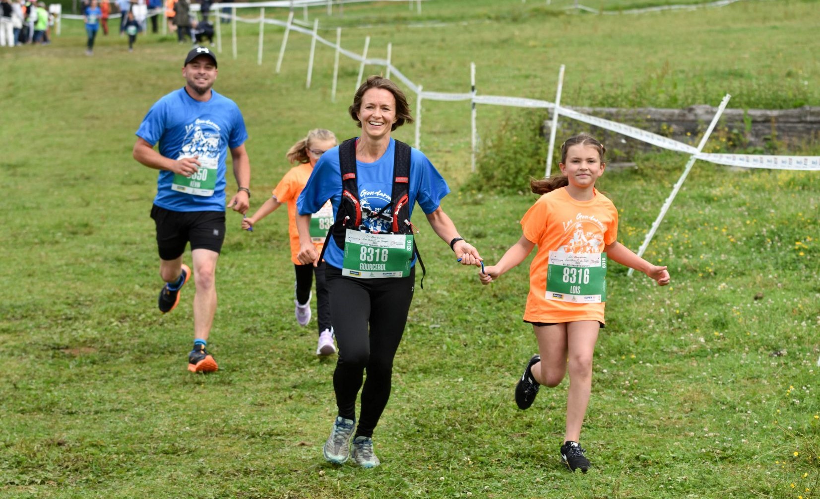 89 - Parent et enfant ensembles pour le 3eme relais.