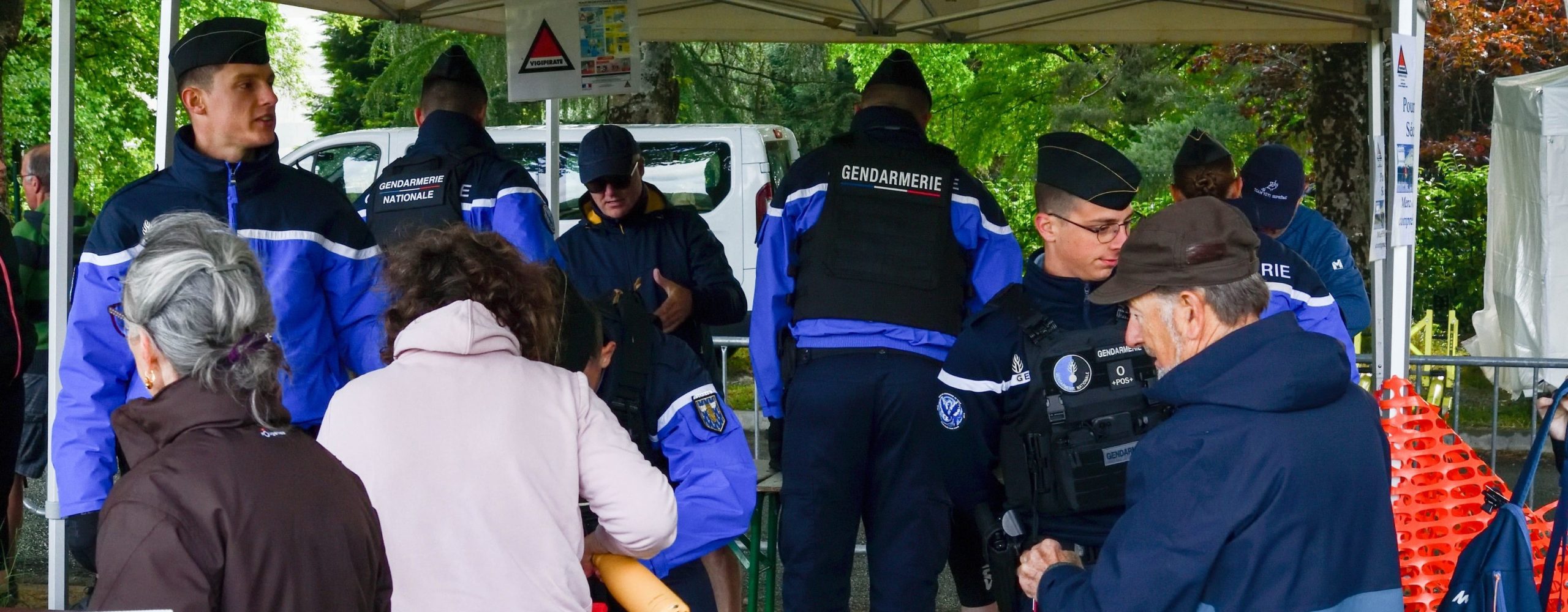 13 - Fouille de sécurité à l'entrée du site