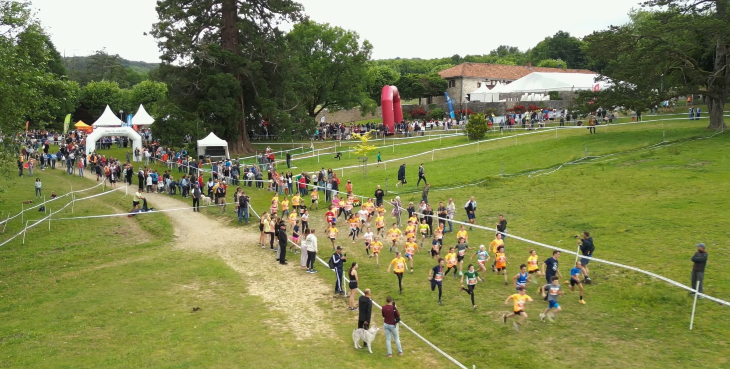 73 - Départ d'une des courses Enfants le samedi