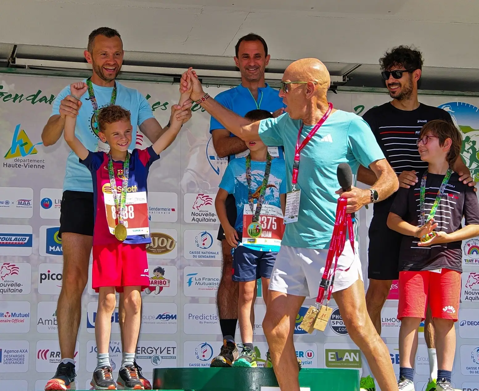 17 - Un des podiums des relais parent-enfant