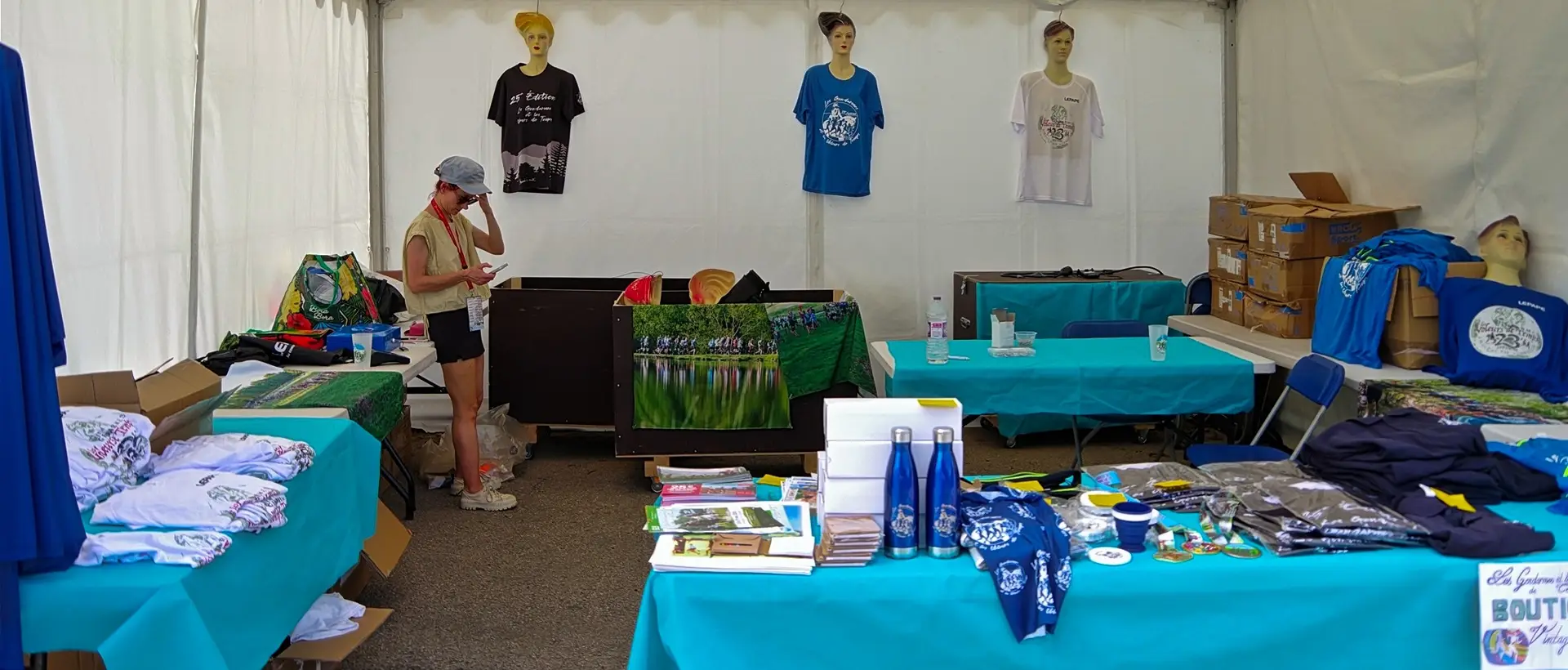 22 - La boutique de l'association