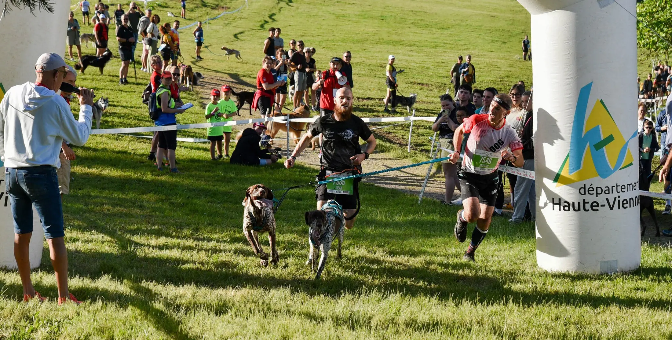 33 - Anthony LE BOUQUIN (7548) et Dylan VAILLANT 1er et 2ème et déjà en tête