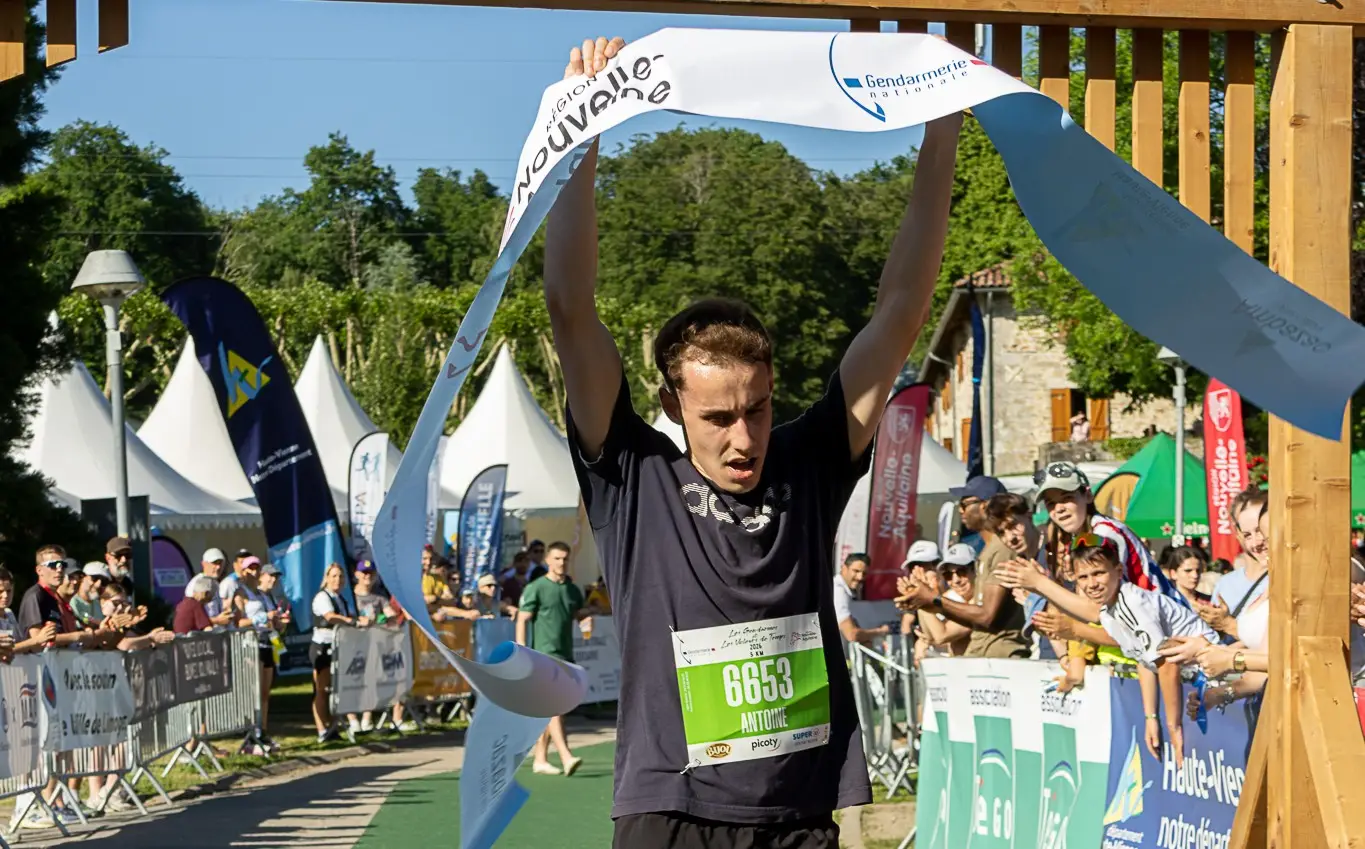 63 - Antoine DE LA FONCHAIS sur le 5km