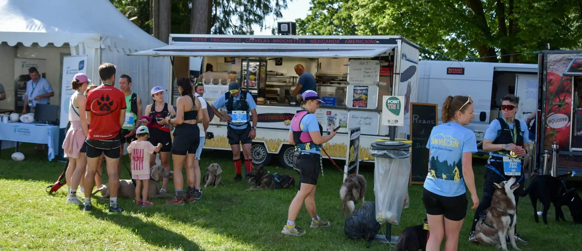 65 - 5 food-trucks locaux pour la restauration